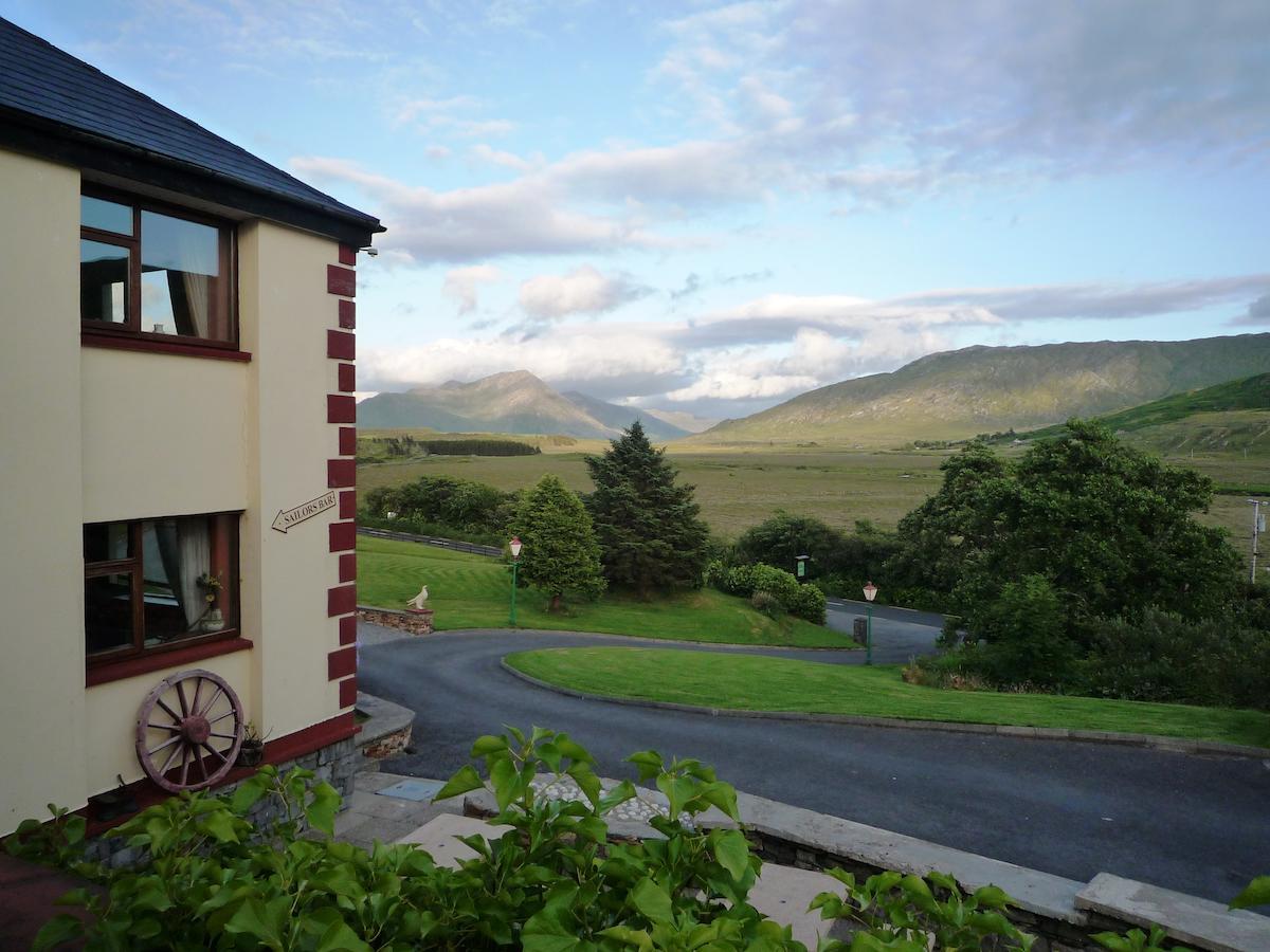 Kylemore Pass Hotel Letterfrack Exterior foto