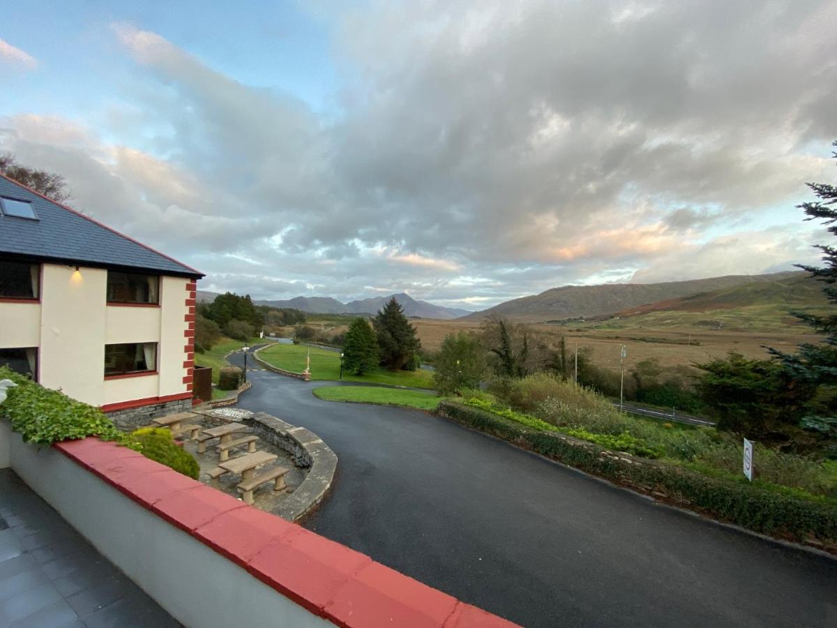 Kylemore Pass Hotel Letterfrack Exterior foto